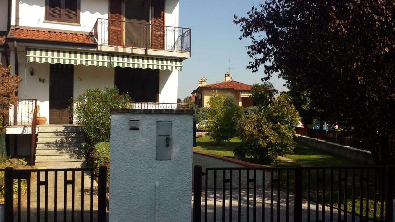 Country Sunshine Bed & Breakfast Codogno Bagian luar foto